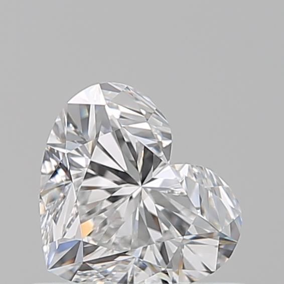 Sparkling heart-shaped diamond with brilliant facets, ideal for engagement rings or luxury jewelry