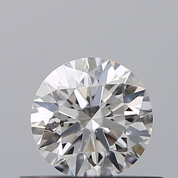Brilliant cut natural diamond with exceptional sparkle and certified clarity, ideal for engagement rings.