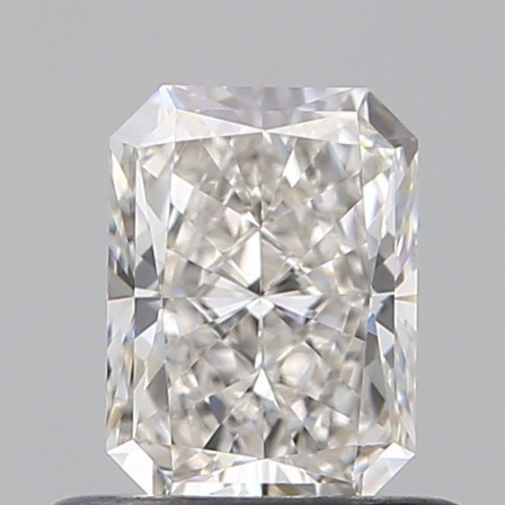 Radiant cut diamond with brilliant facets, showcasing clarity and sparkle for engagement rings or fine jewelry