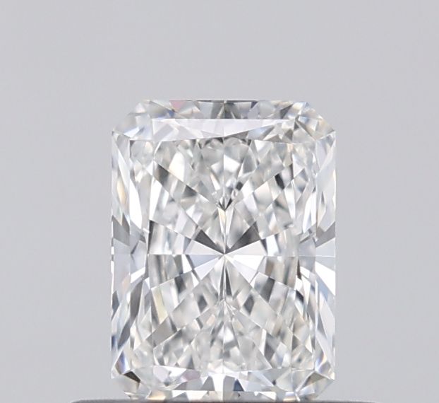 Radiant cut diamond with brilliant facets, showcasing clarity and sparkle for engagement rings or fine jewelry.