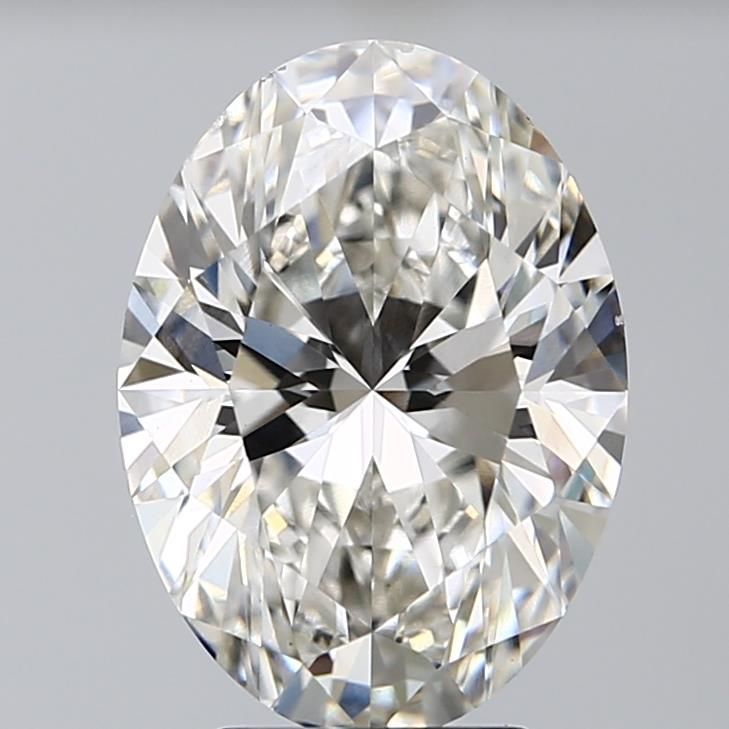 Oval cut natural diamond with brilliant facets, showcasing sparkle and clarity for engagement rings or fine jewelry.