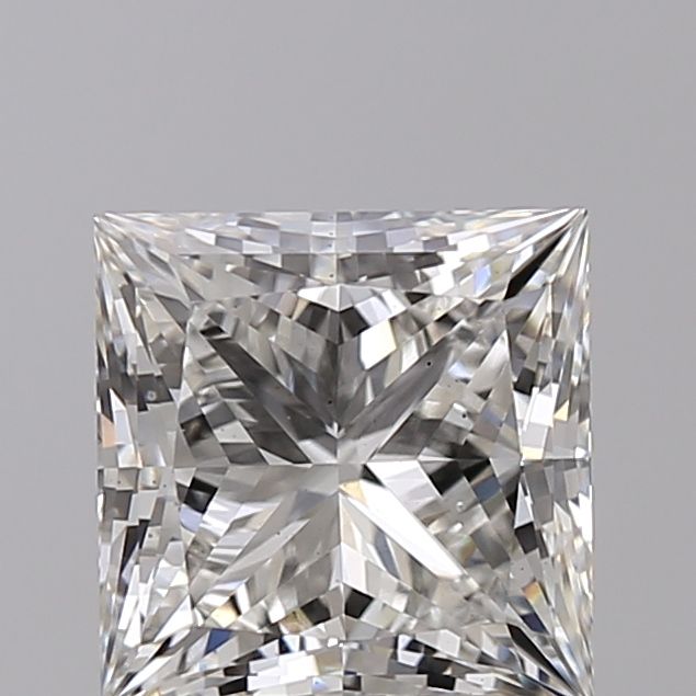 Sparkling princess cut diamond with brilliant facets, ideal for engagement rings and fine jewelry