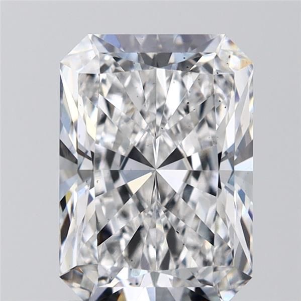 Radiant cut diamond with brilliant facets, showcasing clarity and sparkle for engagement rings or fine jewelry.