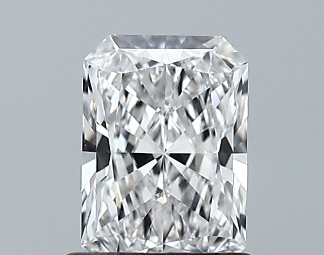 Radiant cut diamond with brilliant facets, showcasing clarity and sparkle for engagement rings or fine jewelry.