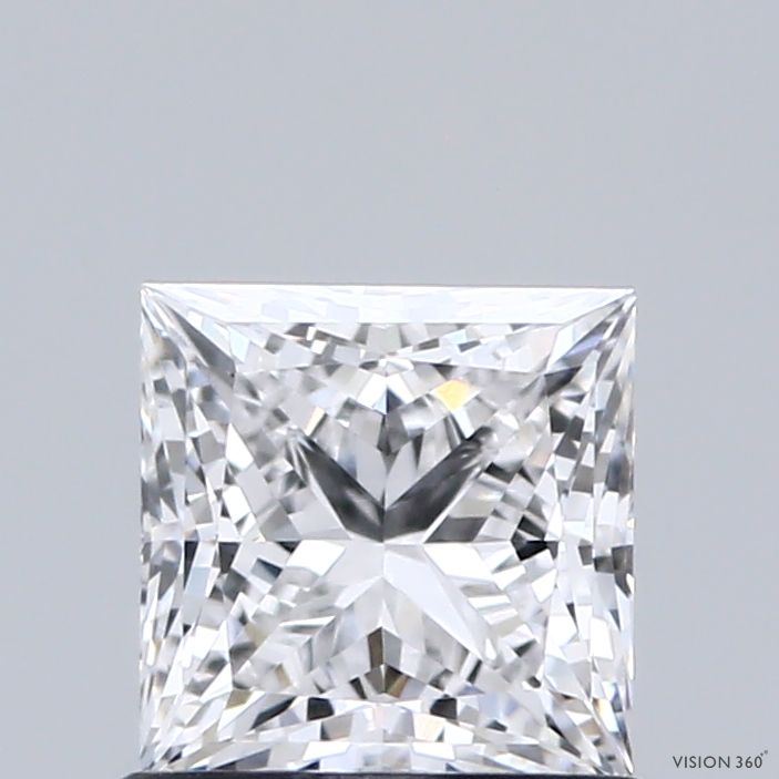 Sparkling princess cut diamond with brilliant facets, ideal for engagement rings and fine jewelry