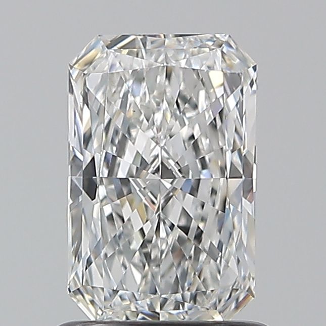 Radiant cut diamond with brilliant facets, showcasing clarity and sparkle for engagement rings or fine jewelry.
