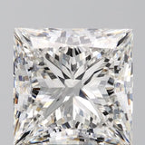 Sparkling princess cut diamond with brilliant facets, ideal for engagement rings and fine jewelry