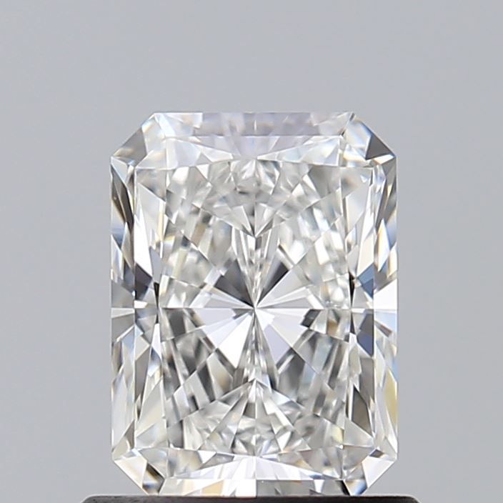 Radiant 0.94ct D VS1