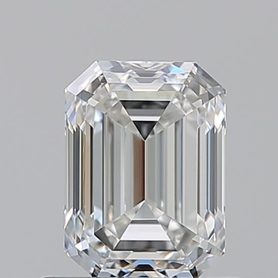 Emerald cut diamond with brilliant facets, showcasing clarity and sparkle for engagement rings or fine jewelry.