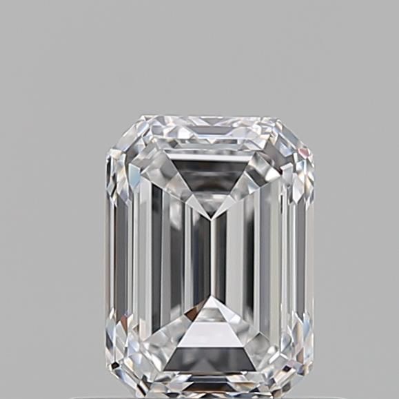 Emerald cut diamond with brilliant facets, showcasing clarity and sparkle for engagement rings or fine jewelry.