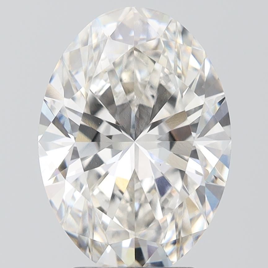 Oval cut natural diamond with brilliant facets, certified clarity and sparkle for engagement rings