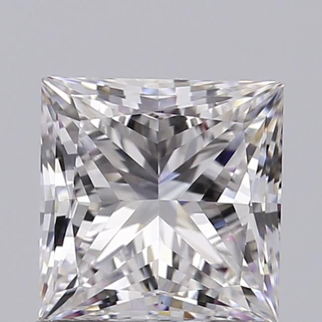 Sparkling princess cut diamond with brilliant facets, ideal for engagement rings and fine jewelry