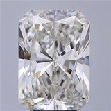 Radiant cut diamond with brilliant facets, showcasing clarity and sparkle for engagement rings or fine jewelry.